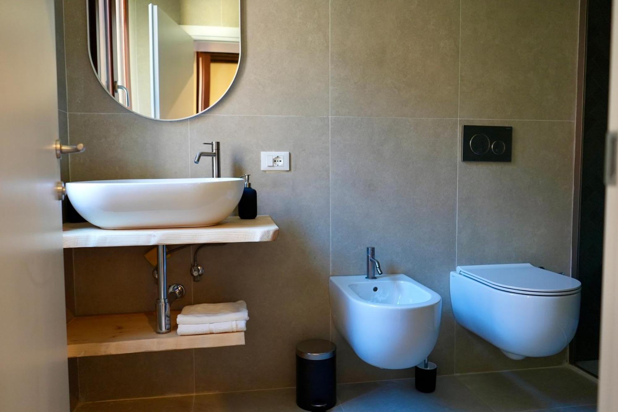Qn Apartments Венеция Экстерьер фото
